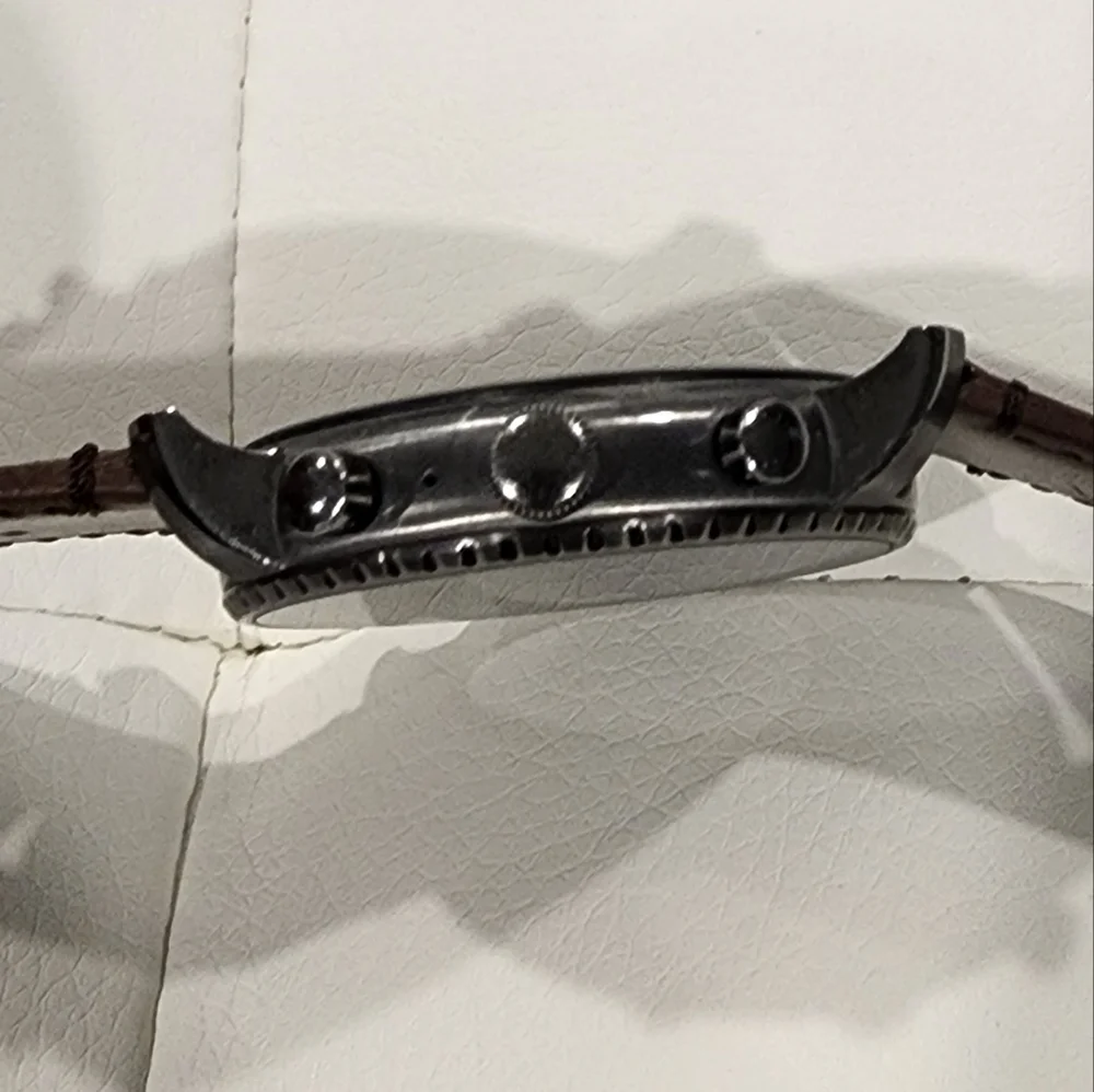 Fossil Explorist HR Gen 4 Smart Watch  Gun Metal and Leather Bands - Picture 9 of 10